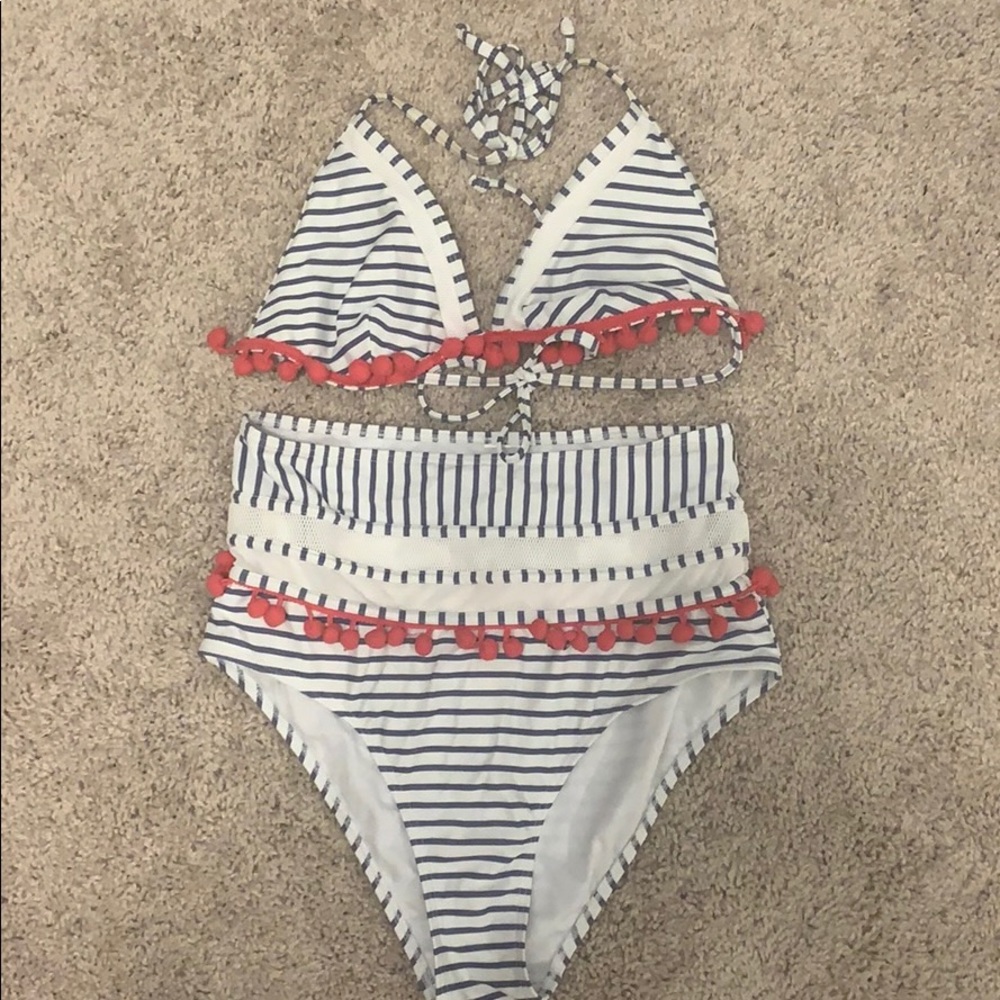 Striped high waisted bikini. With pompoms.
